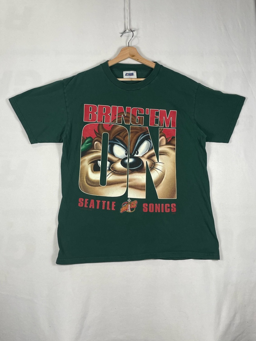 Vtg CSA Warner Bros Tasmanian Devil NBA Seattle Supersonics Green T shirt Sz L